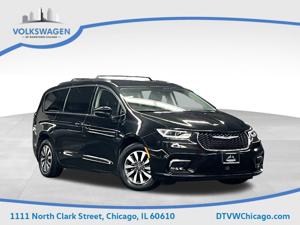 Used 2021 Chrysler Pacifica Touring-L