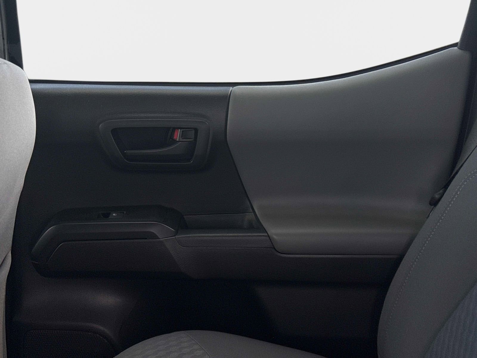 Used 2023 Toyota Tacoma SR image 13