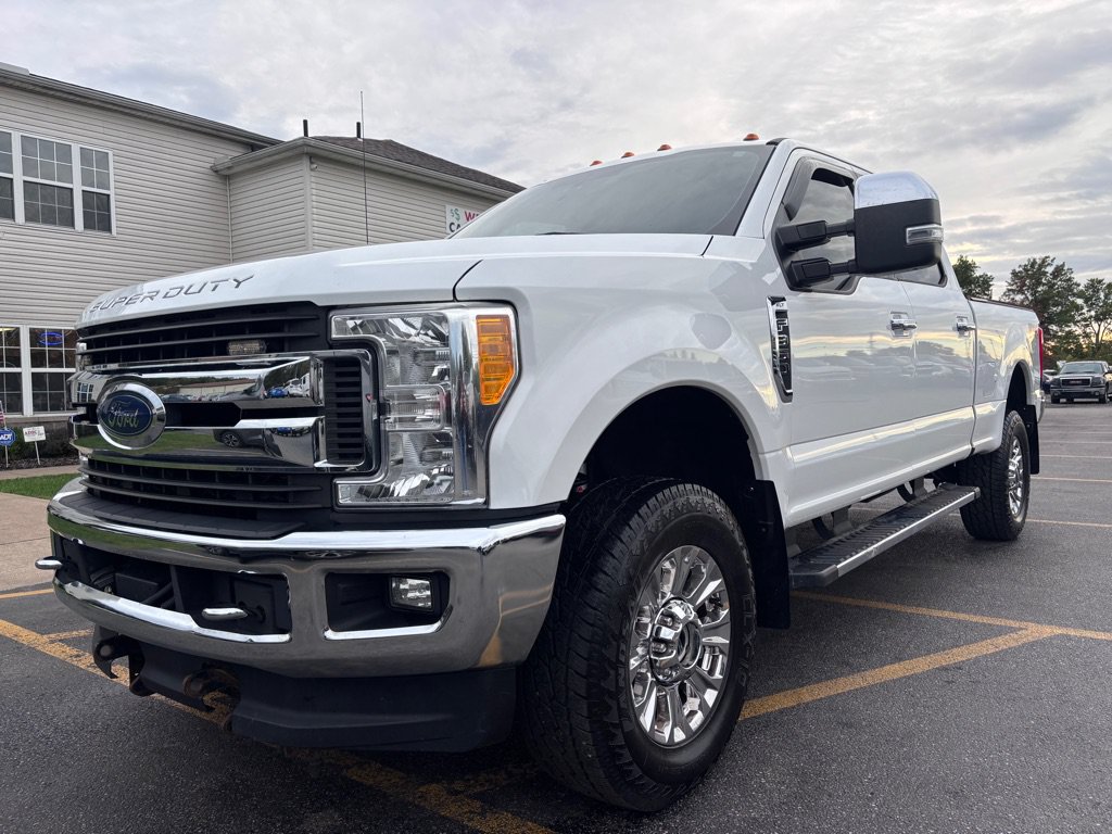 Used 2017 Ford F350 XLT AWD/4WD image 2
