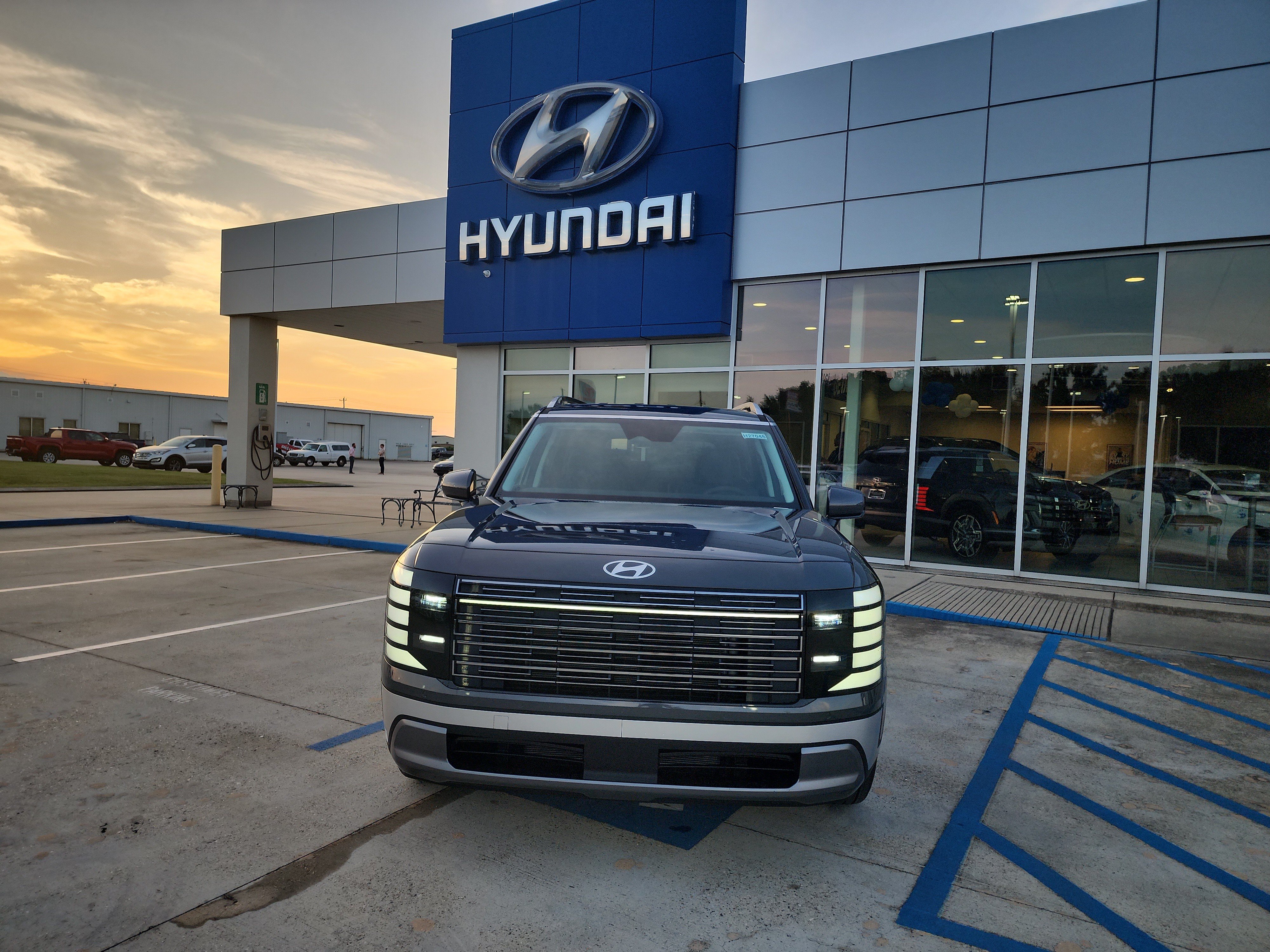 New 2027 Hyundai Palisade SEL FWD image 2