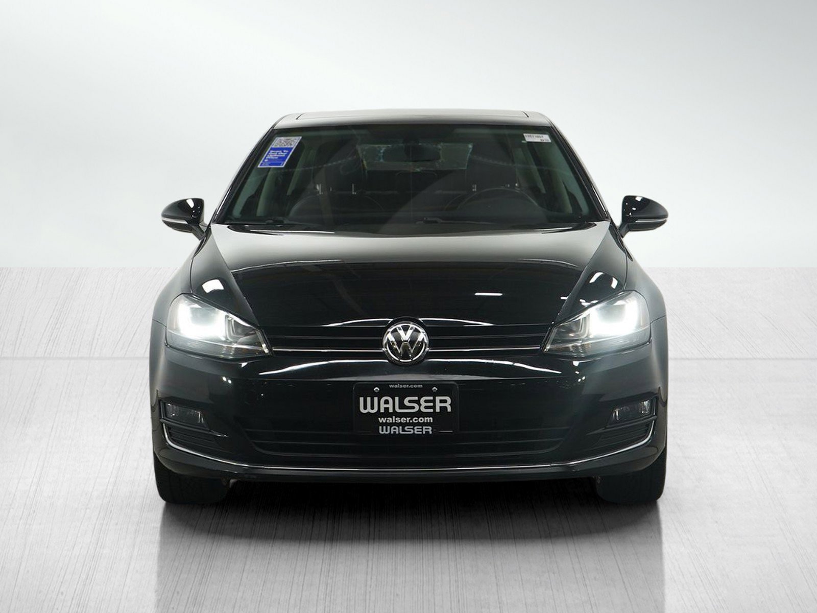 Used 2015 Volkswagen Golf TDI SEL w/ Lighting Package (SEL) image 9