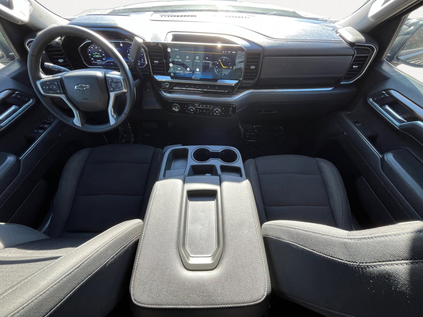 Used 2022 Chevrolet Silverado 1500 RST image 3