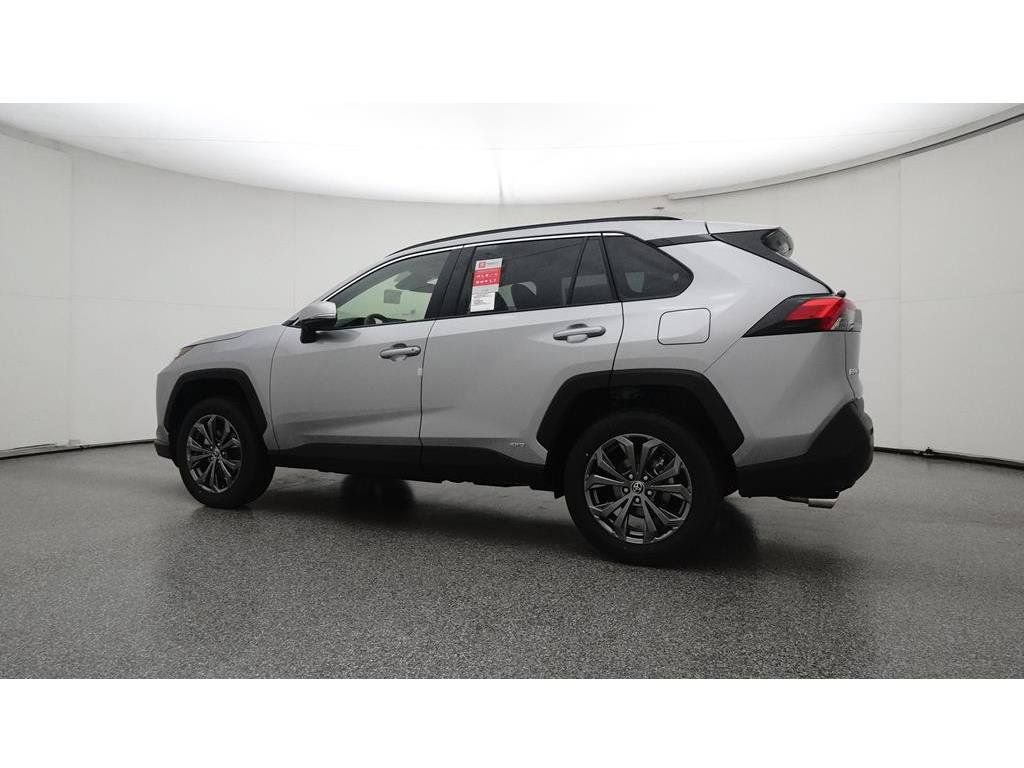 Used 2023 Toyota RAV4 XLE Premium AWD/4WD image 24