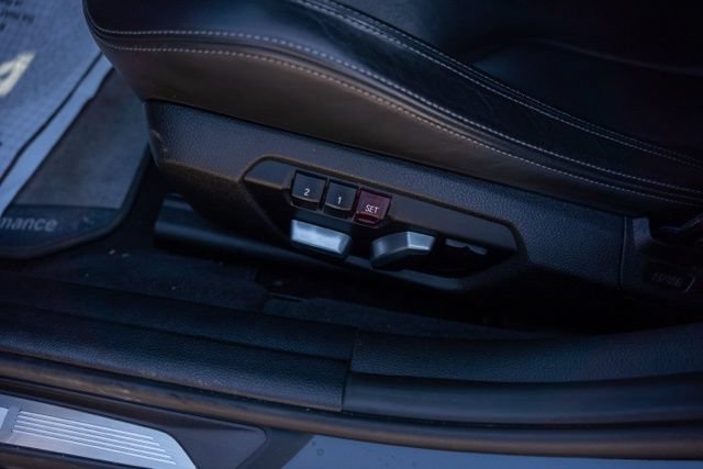 Used 2018 BMW M3 RWD image 17