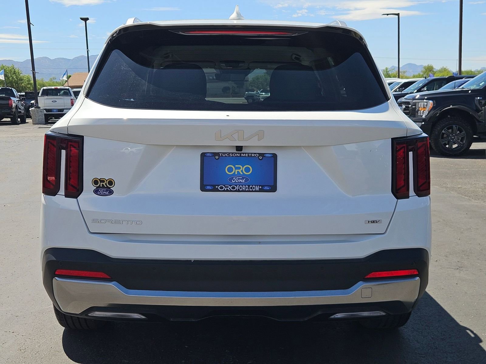 Used 2025 Kia Sorento EX image 7