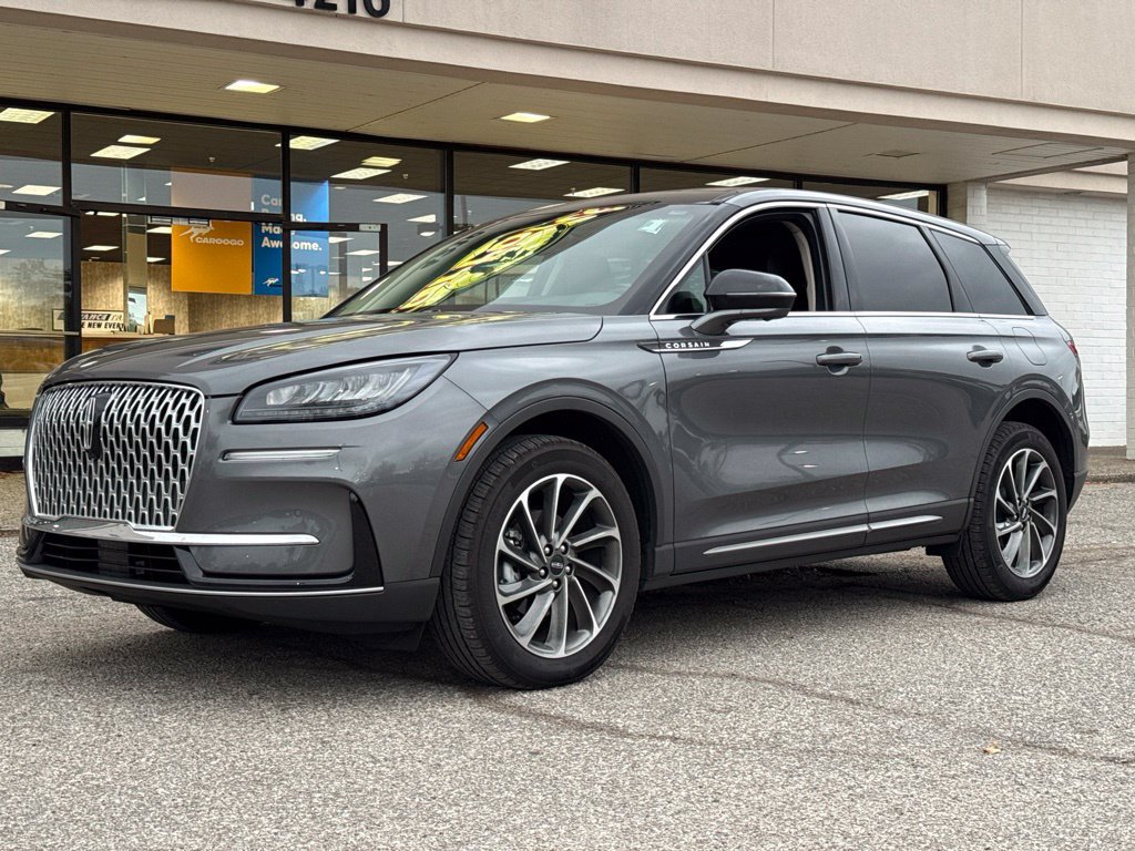 Used 2024 Lincoln Corsair AWD w/ Equipment Group 101A image 18