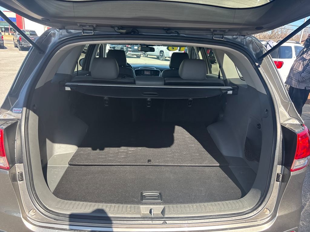 Used 2016 Kia Sorento EX image 25