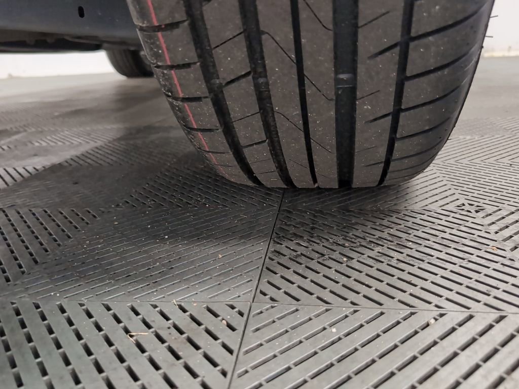 Used 2021 Chevrolet Traverse LT w/ LT Premium Package image 44