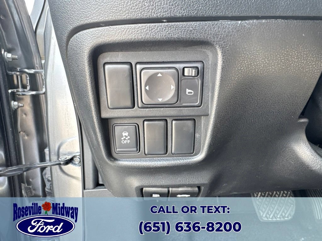 Used 2013 Nissan Juke SV w/ Chrome Pkg FWD image 25