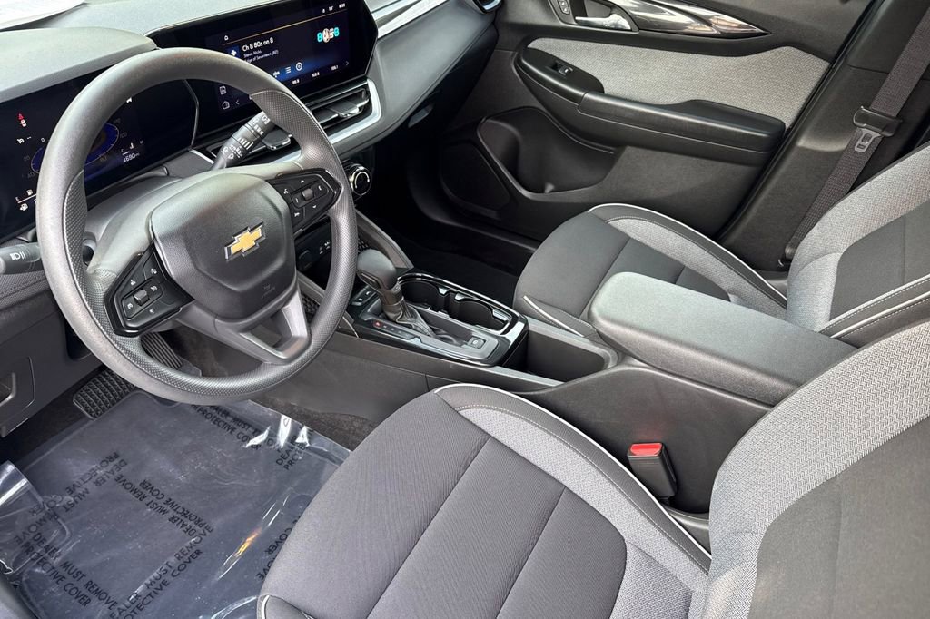 Used 2024 Chevrolet TrailBlazer LT image 5
