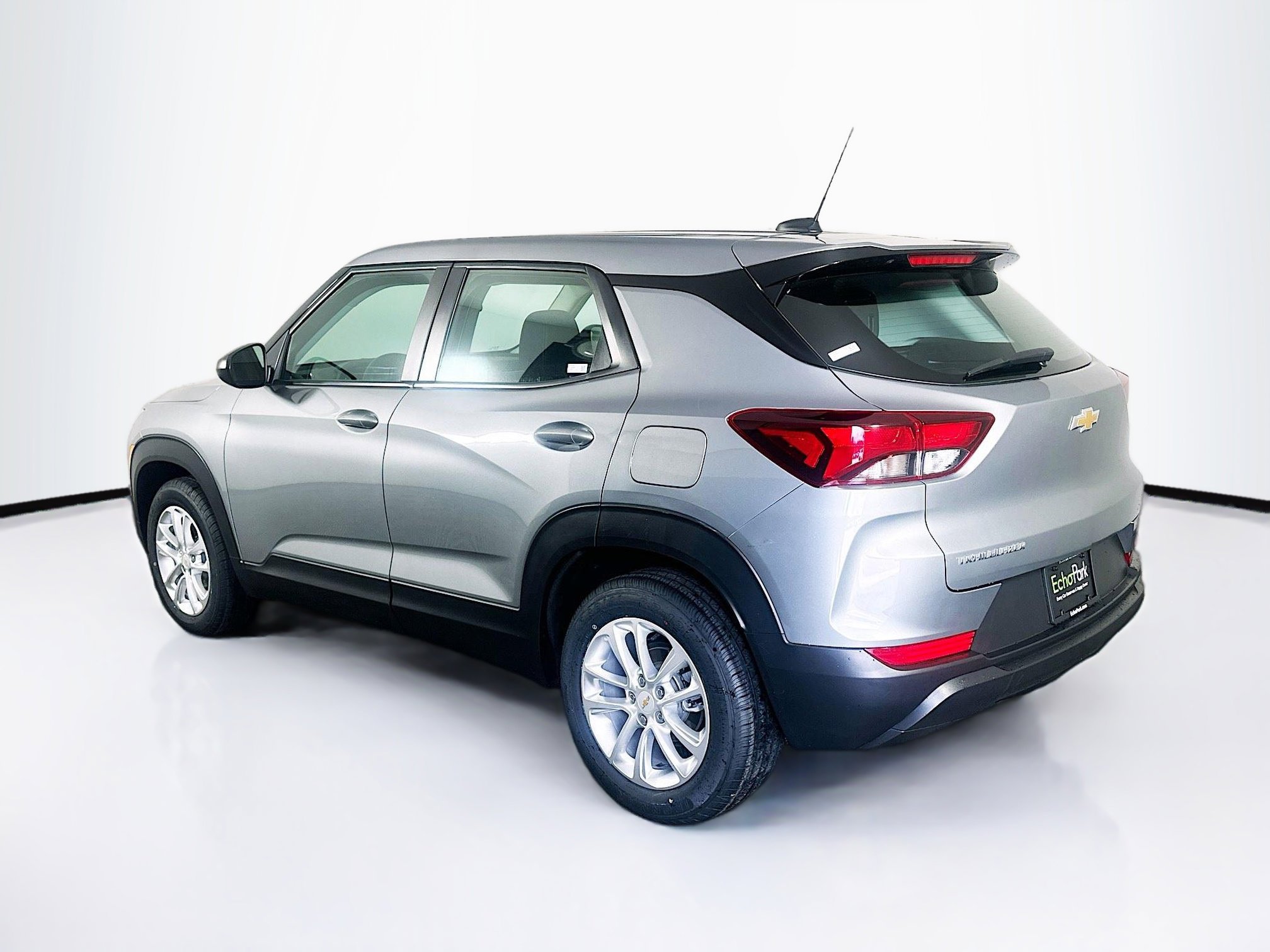 Used 2024 Chevrolet TrailBlazer LS FWD image 5