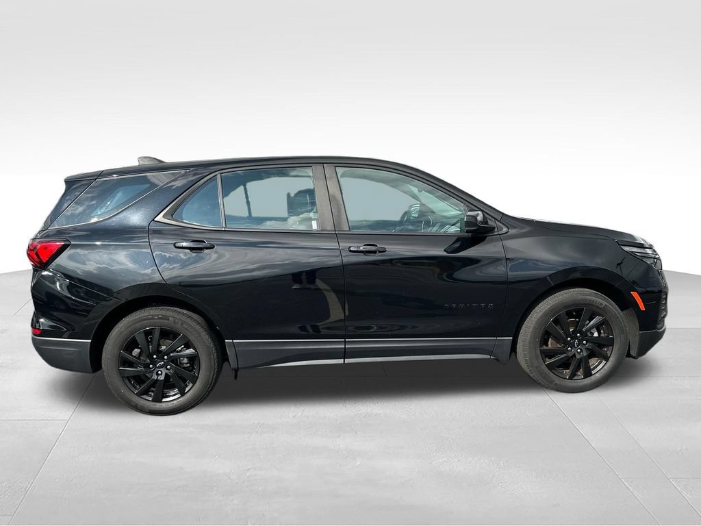 Used 2024 Chevrolet Equinox LS w/ Midnight Edition FWD image 6