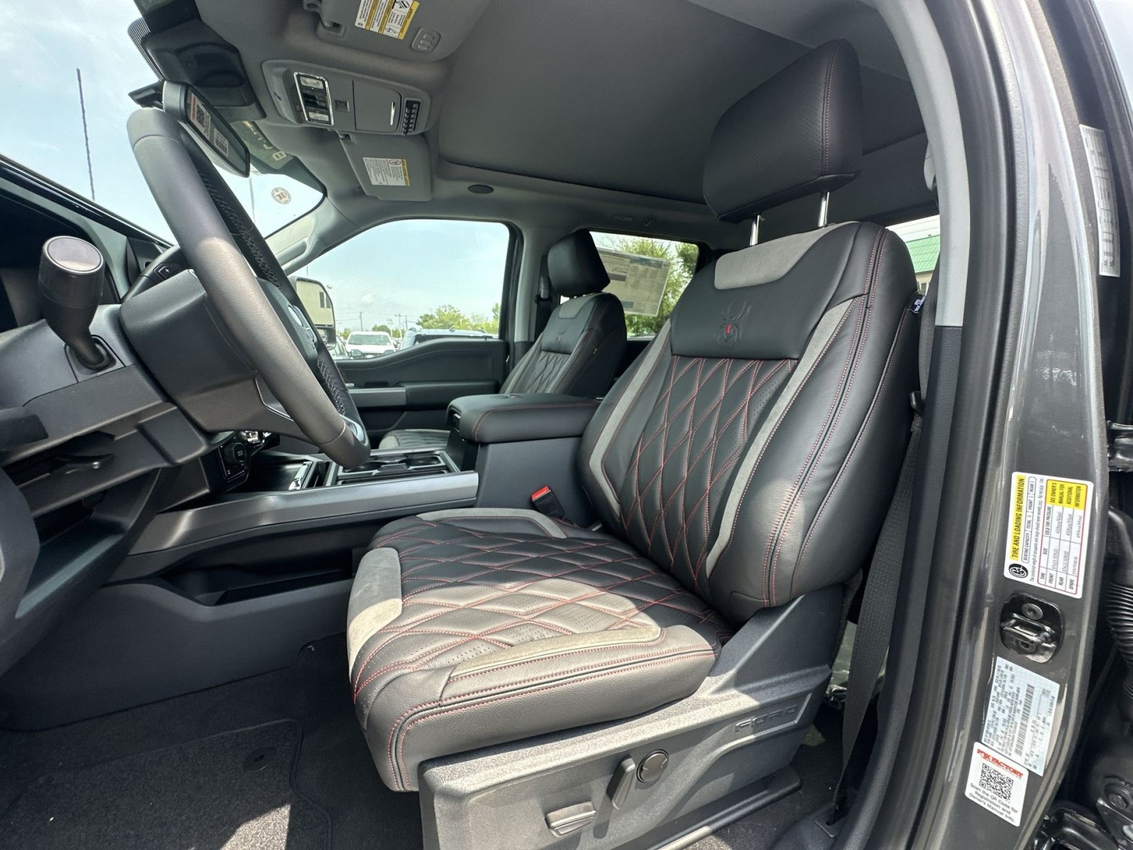 New 2026 Ford F250 Lariat w/ Black Appearance Package AWD/4WD image 21
