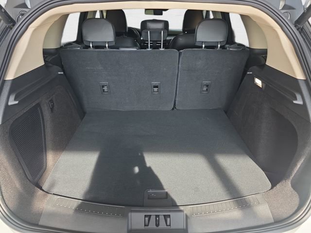 Used 2023 Lincoln Corsair AWD image 12