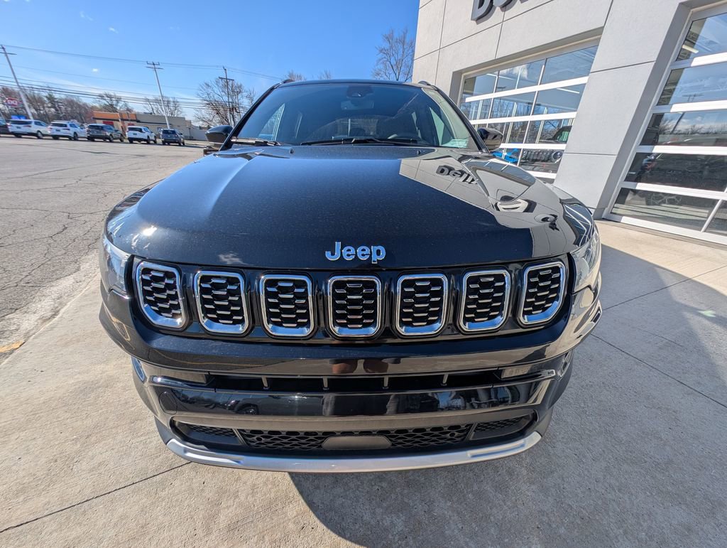 Used 2024 Jeep Compass Limited image 9