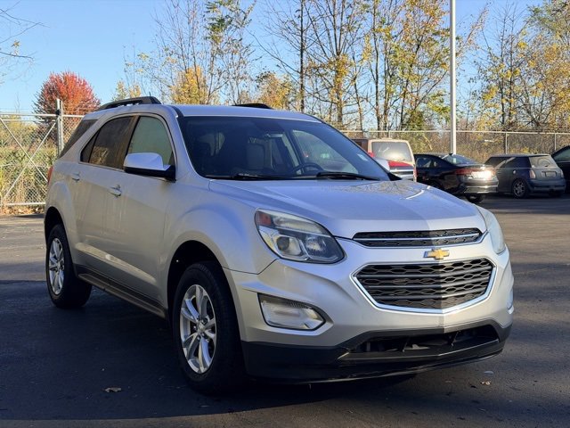 Used 2017 Chevrolet Equinox LT w/ Convenience Package image 2