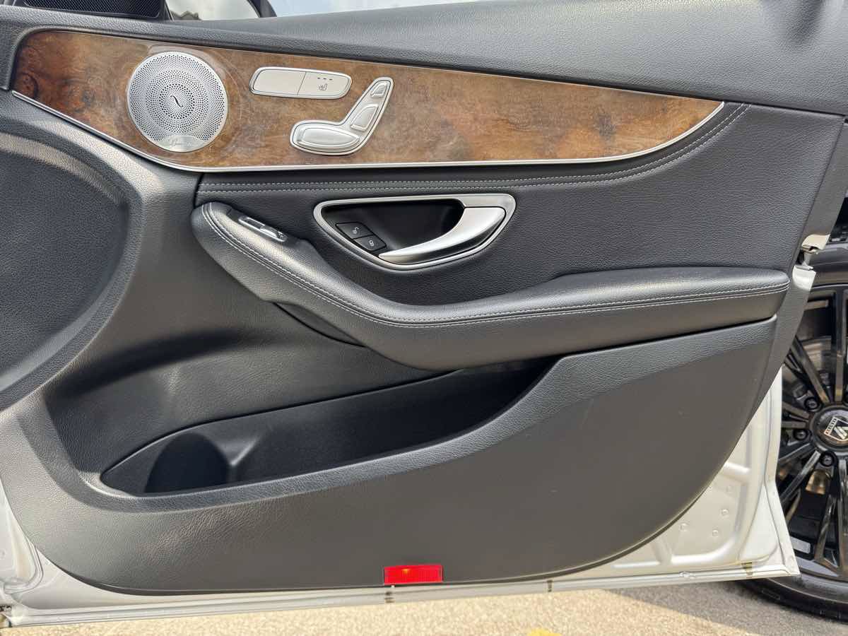 Used 2016 Mercedes-Benz C 300 4MATIC Sedan image 31