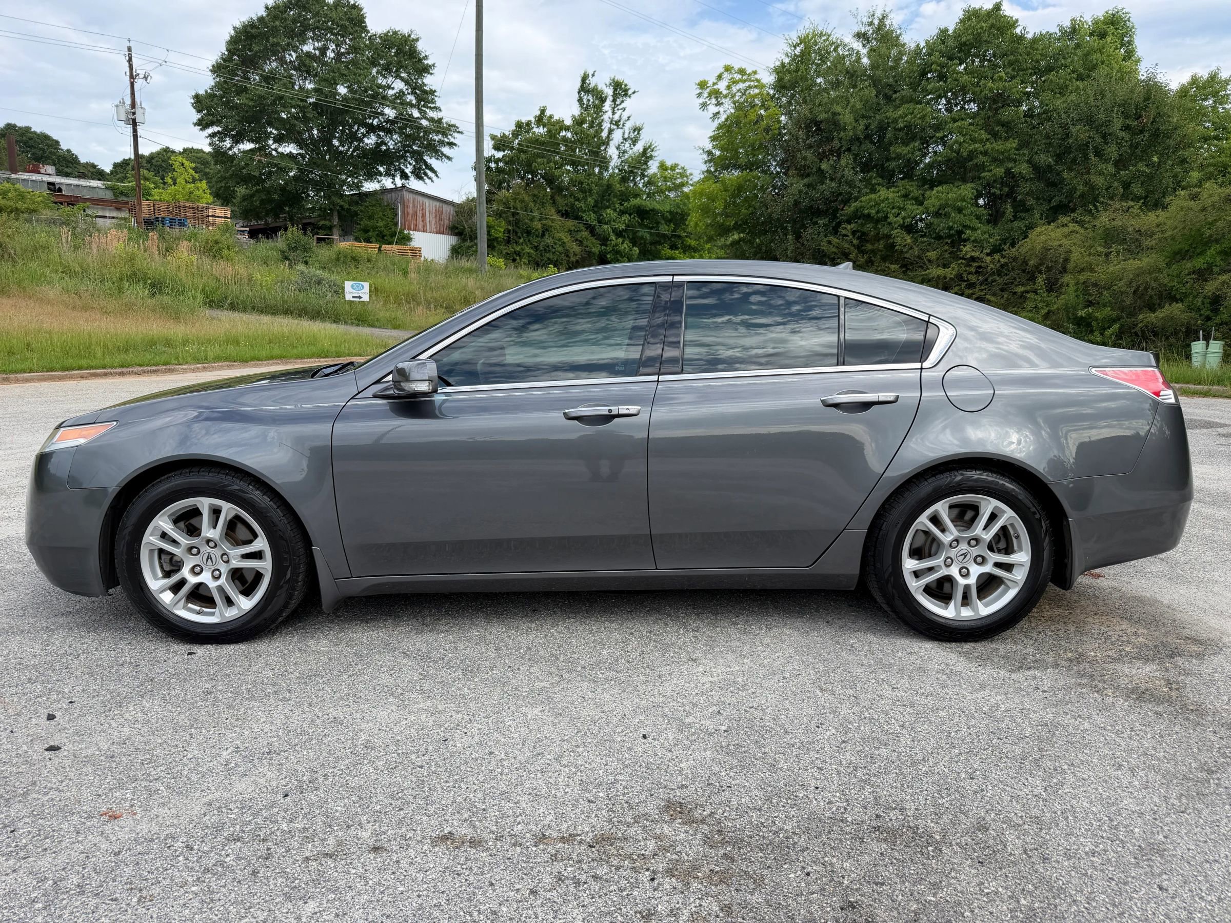 Used 2010 Acura TL w/ Technology Package FWD image 2