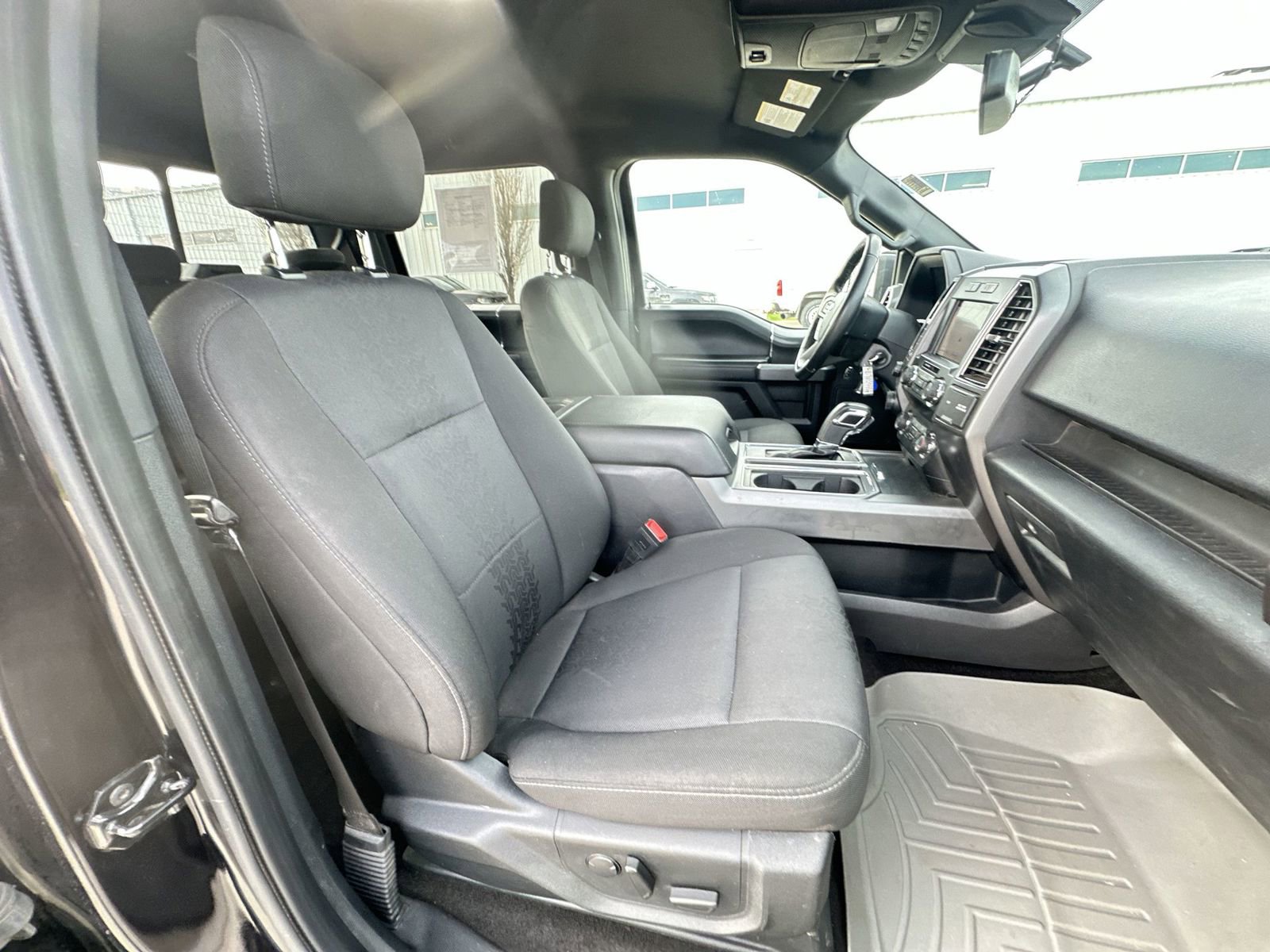 Used 2019 Ford F150 XLT w/ Equipment Group 302A Luxury AWD/4WD image 27