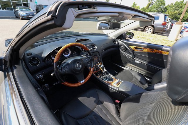 Used 2011 Mercedes-Benz SL 550 image 47