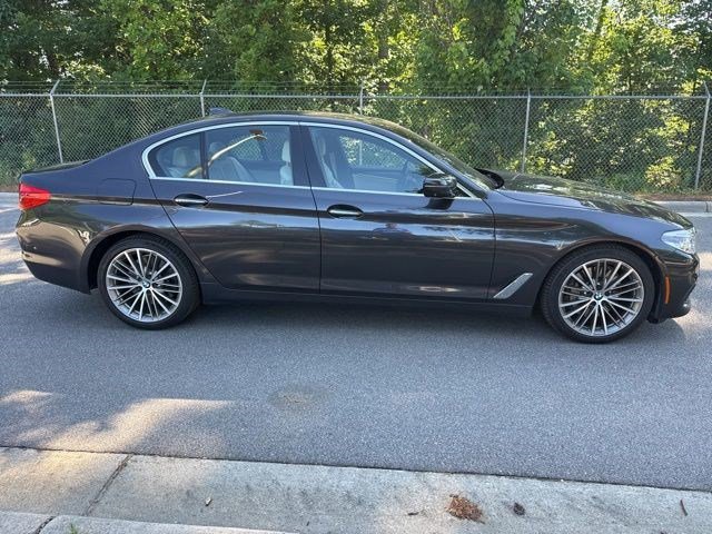 Used 2017 BMW 540i xDrive AWD/4WD image 9