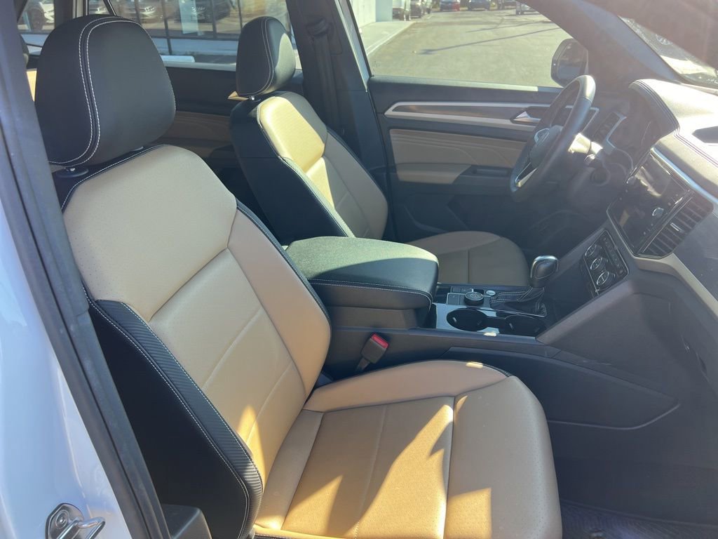 Used 2023 Volkswagen Atlas Cross Sport SE image 24