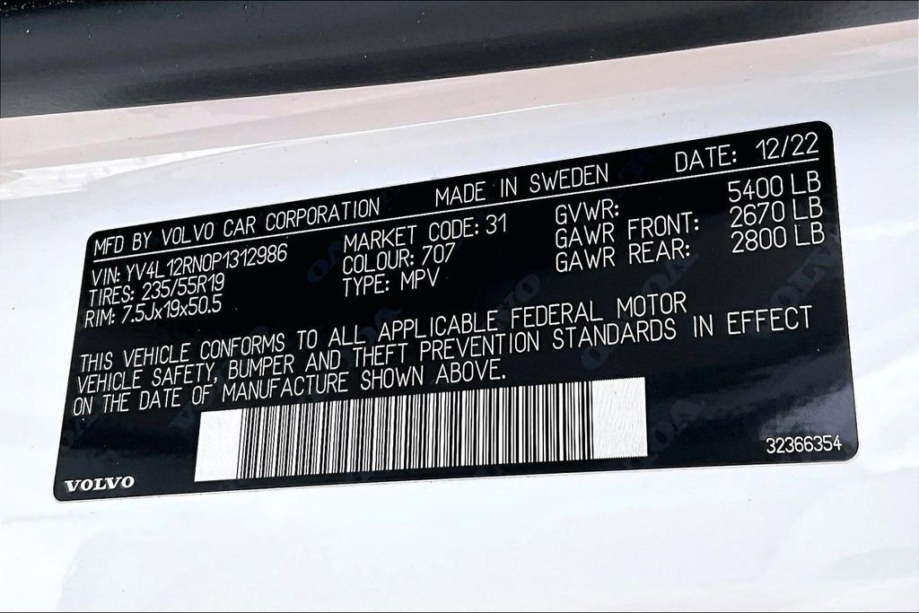 Certified 2023 Volvo XC60 B5 Plus image 18