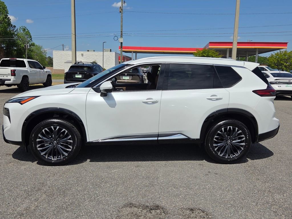 New 2026 Nissan Rogue Platinum image 2