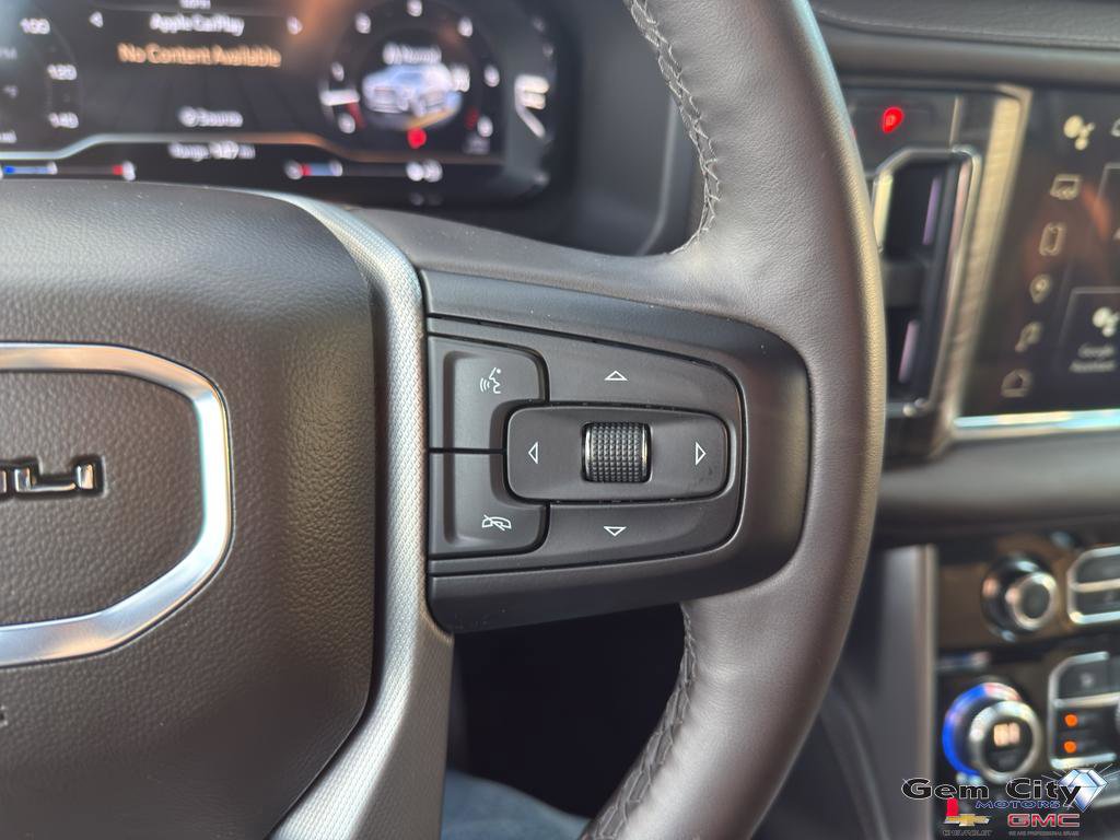 Used 2023 GMC Yukon XL Denali image 25