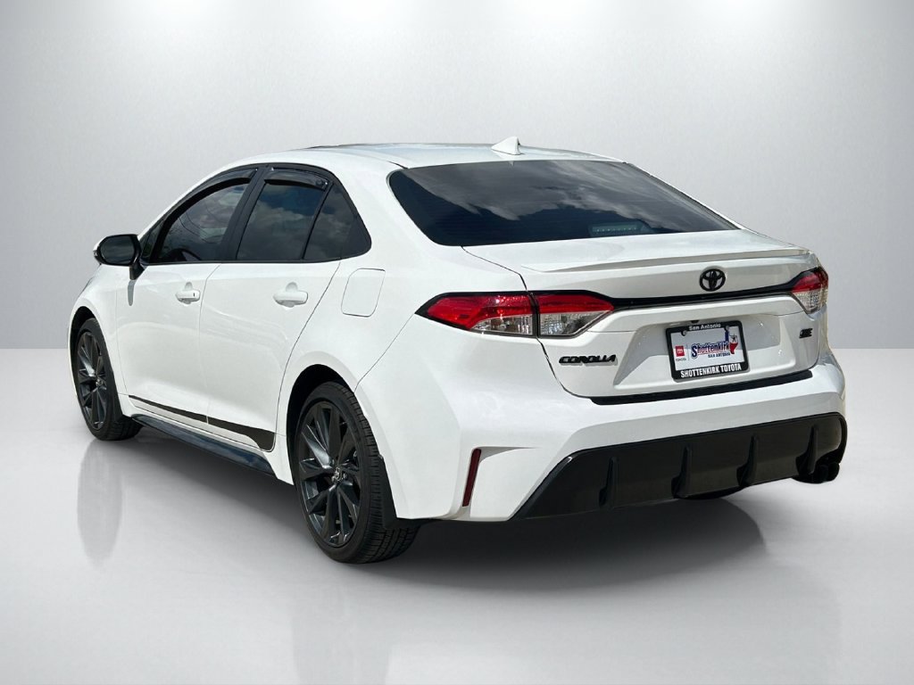 Certified 2026 Toyota Corolla SE FWD image 7