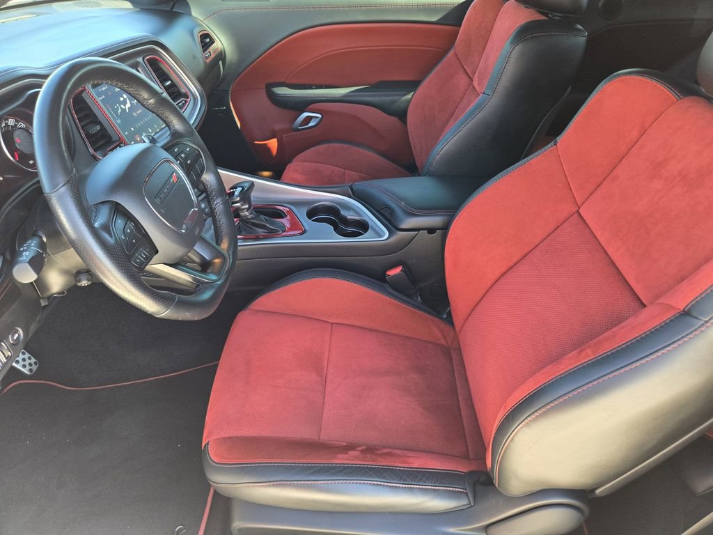 Used 2022 Dodge Challenger R/T w/ Plus Package image 11