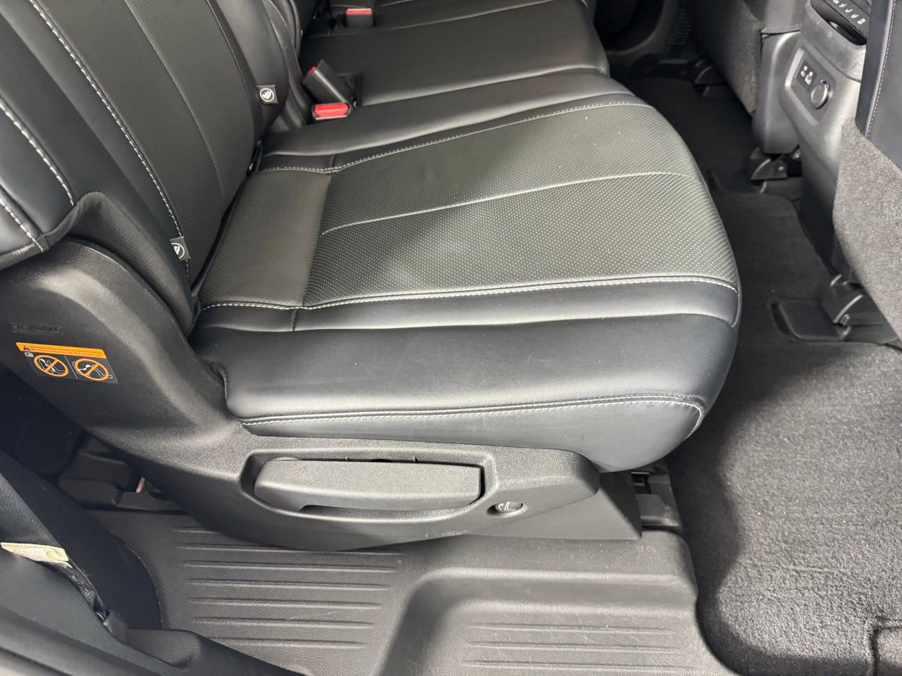 Used 2023 INFINITI QX60 Luxe w/ Performance Audio Package image 33