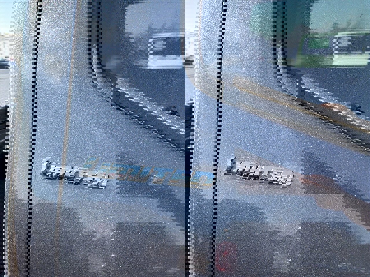 Used 2022 Toyota Tacoma Limited image 5