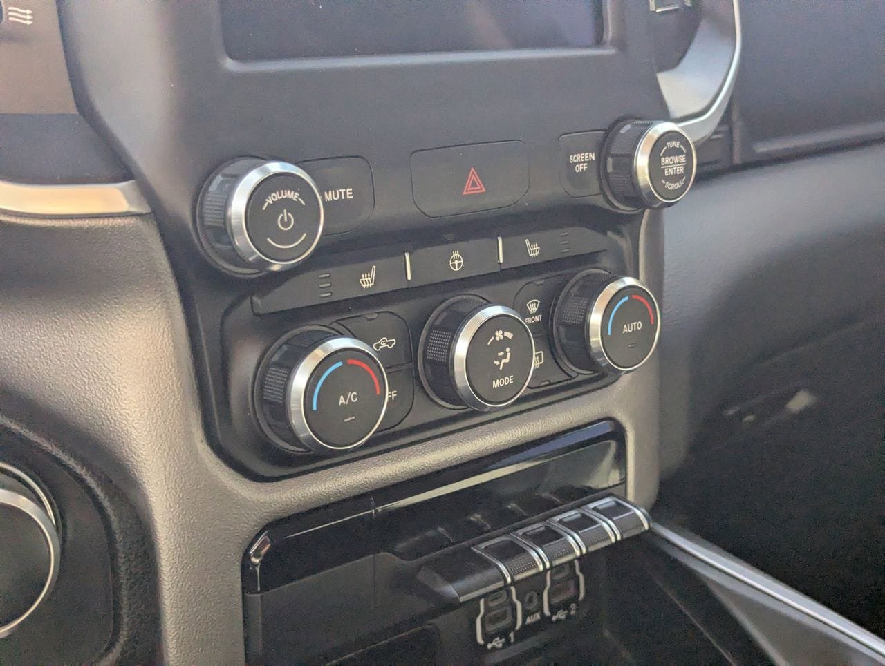 Used 2020 RAM 1500 Big Horn AWD/4WD image 25