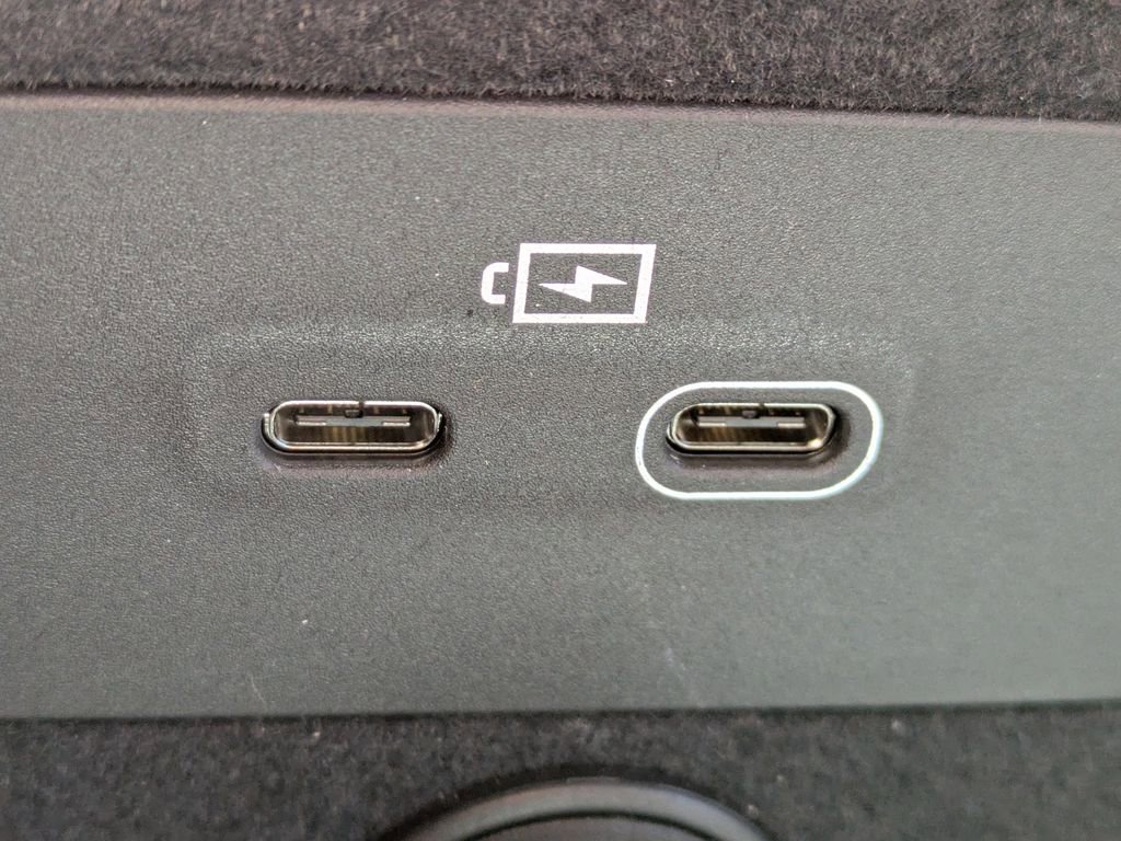 New 2026 Volvo XC90 B5 Plus w/ Protection Package Premier image 22