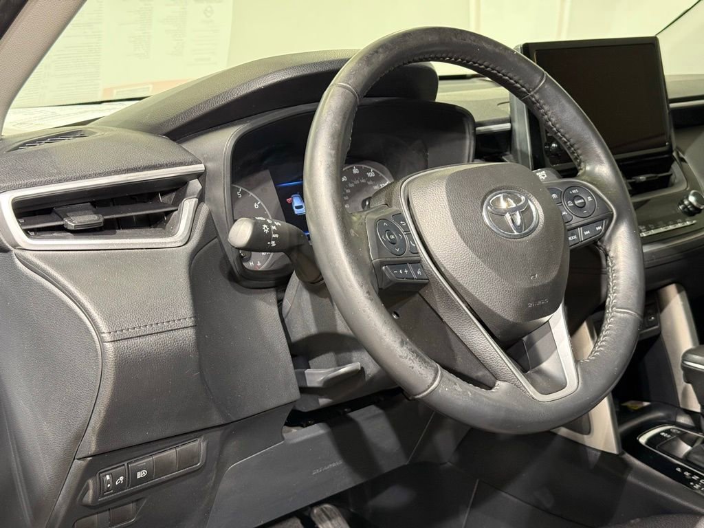 Certified 2023 Toyota Corolla Cross LE AWD/4WD image 17