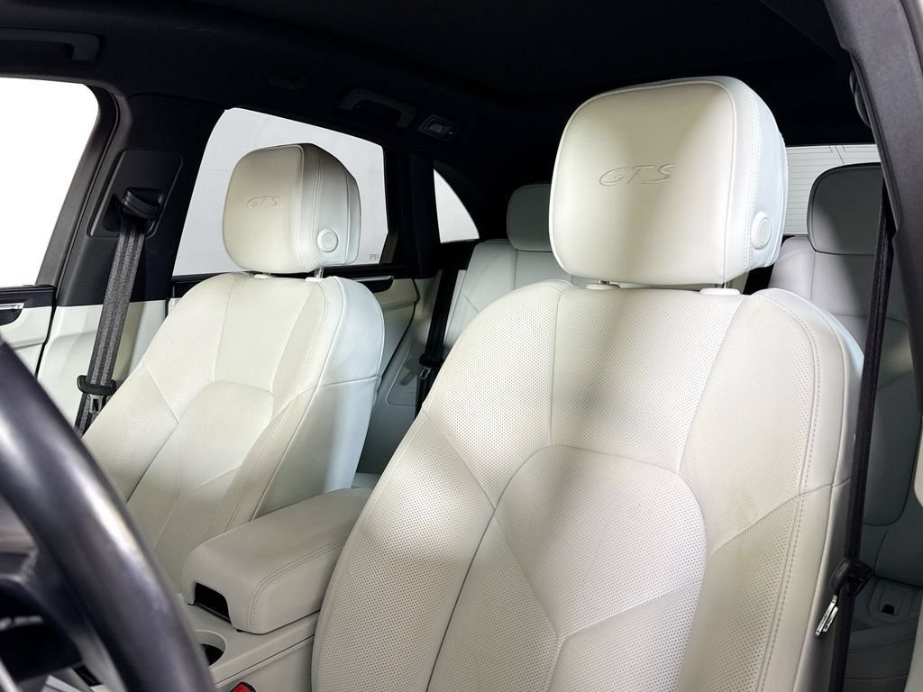 Certified 2024 Porsche Macan GTS AWD/4WD image 5