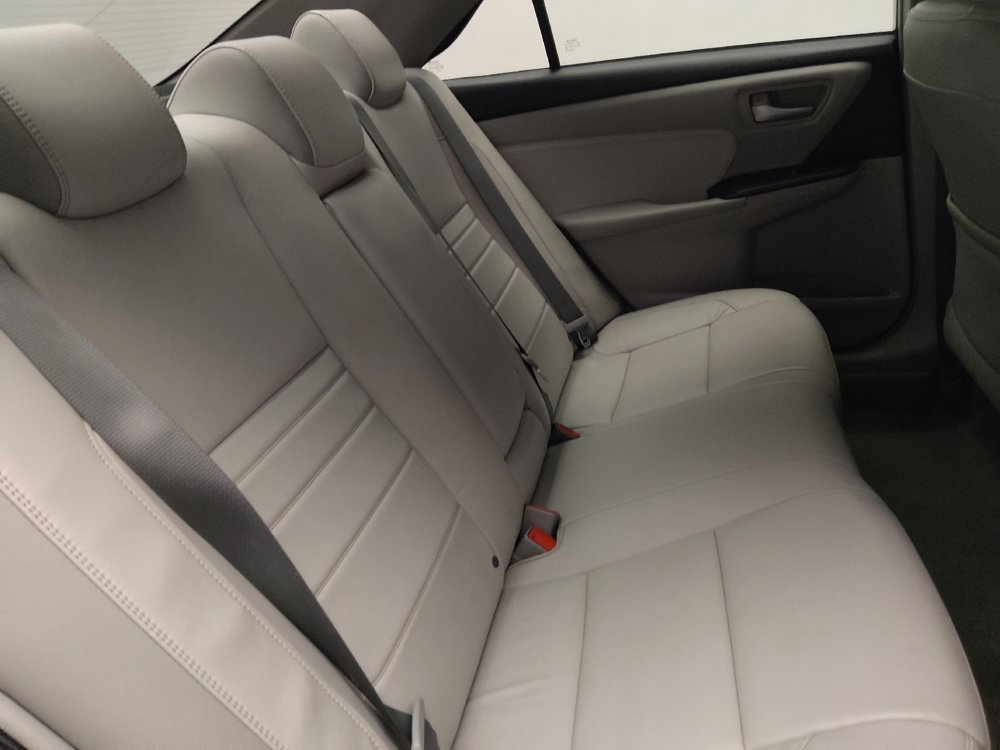 Used 2015 Toyota Camry XLE FWD image 19