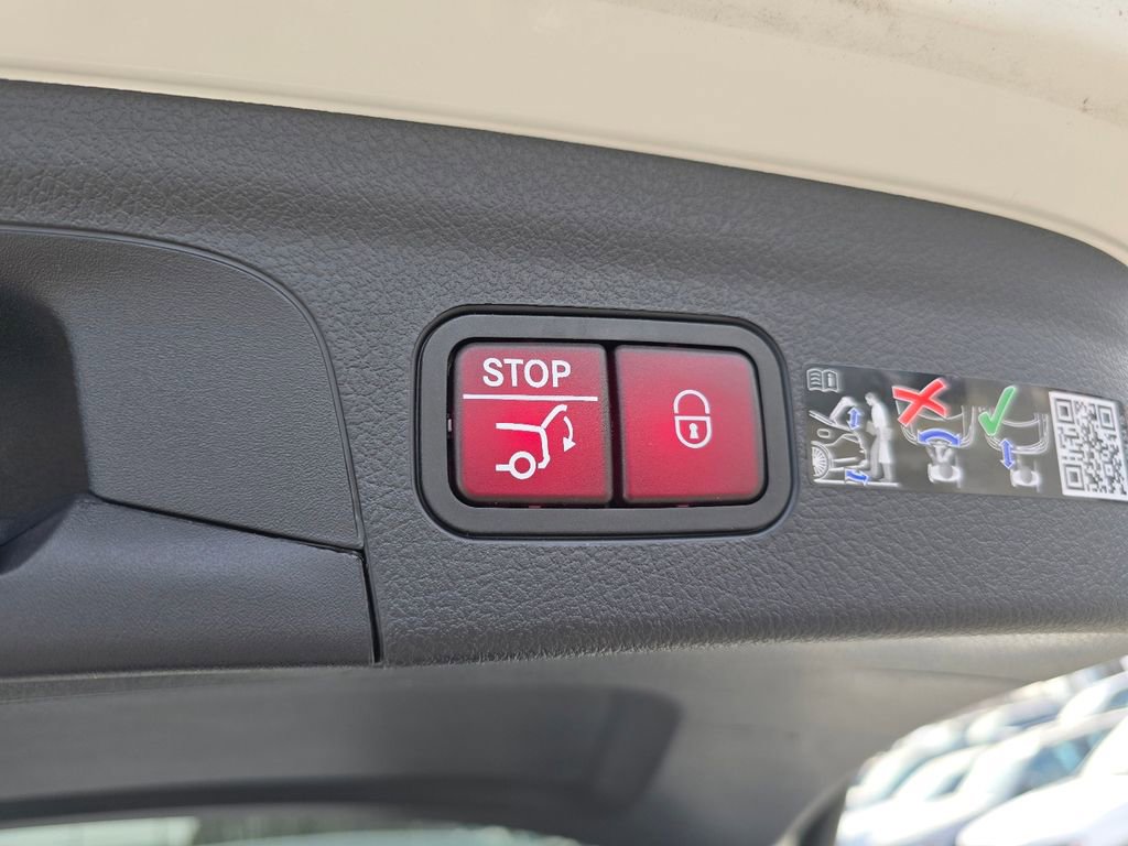 Certified 2026 Mercedes-Benz GLE 350 4MATIC image 17