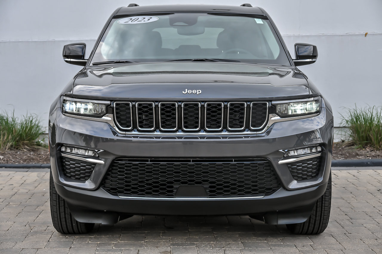 Used 2023 Jeep Grand Cherokee Limited w/ MOPAR Finishing Package AWD/4WD image 4