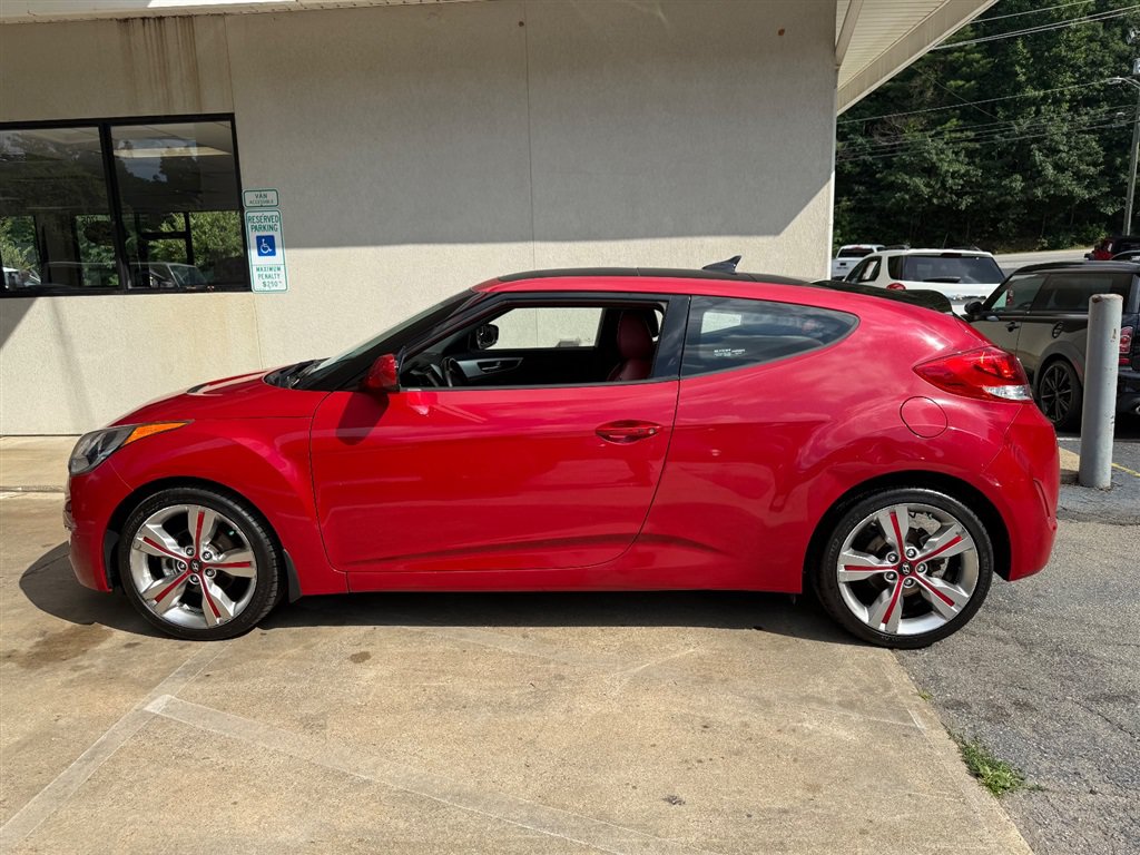 Used 2013 Hyundai Veloster w/ Tech Pkg FWD image 12