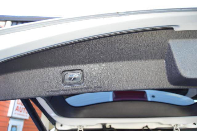 Used 2013 Ford Explorer XLT image 44