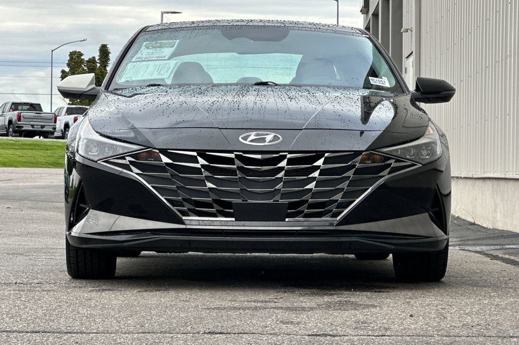 Used 2023 Hyundai Elantra Limited FWD image 12
