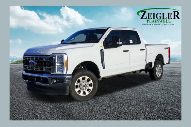 Used 2023 Ford F250 XLT image 1