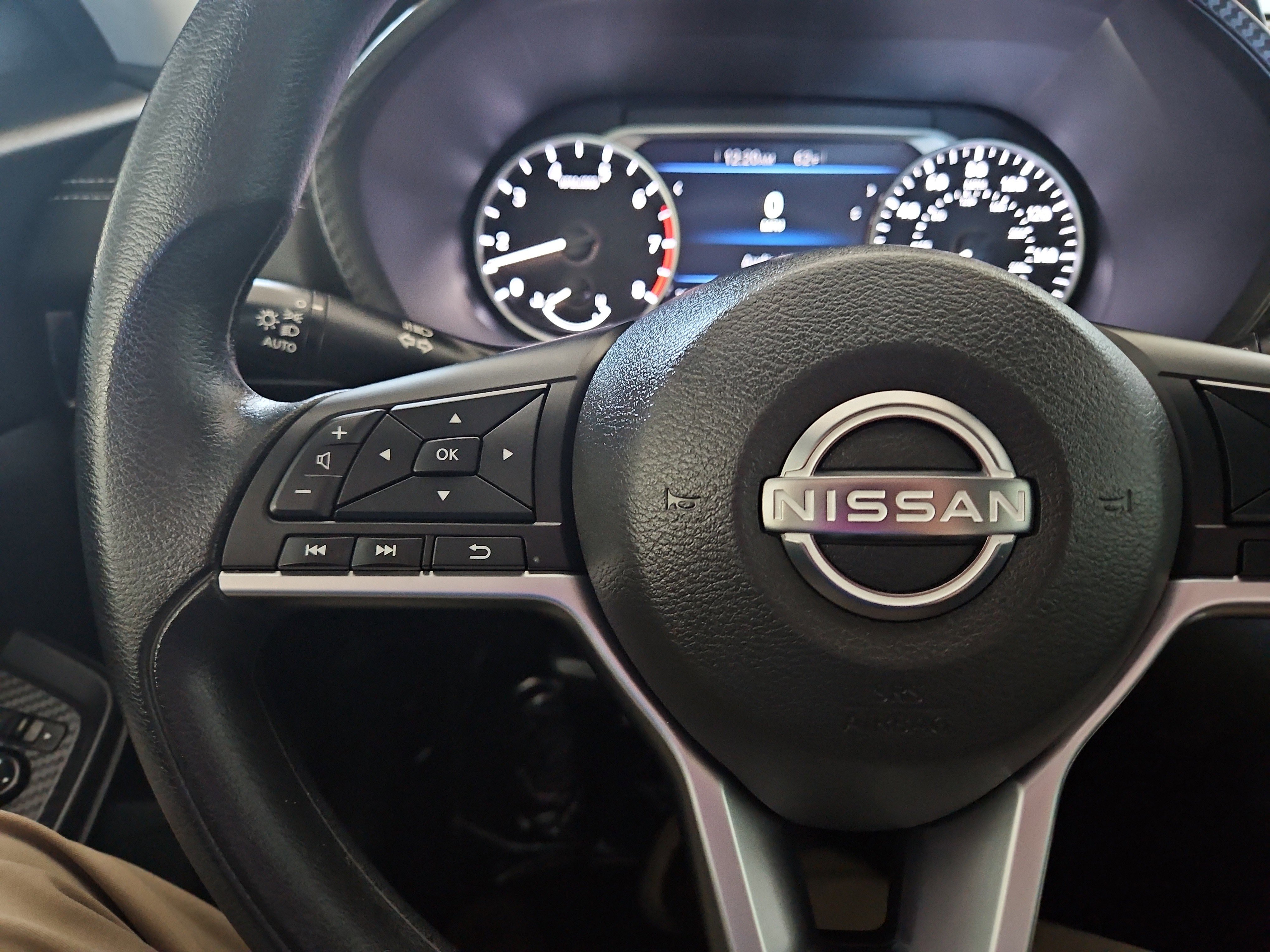 Used 2024 Nissan Sentra SV FWD image 15