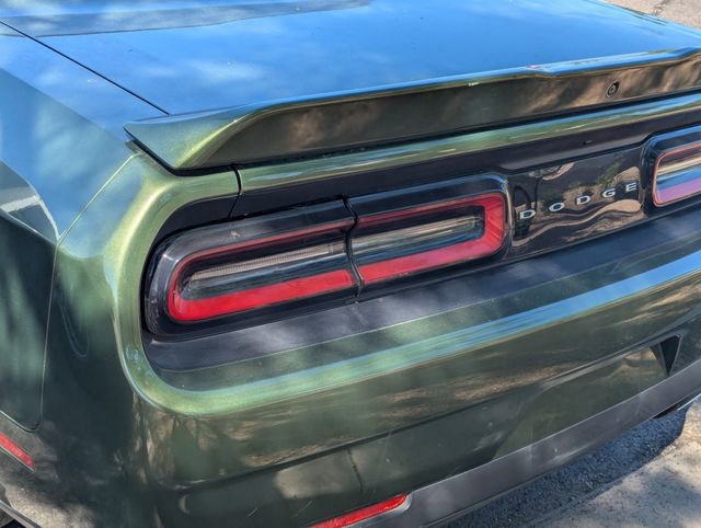 Used 2021 Dodge Challenger SXT image 9