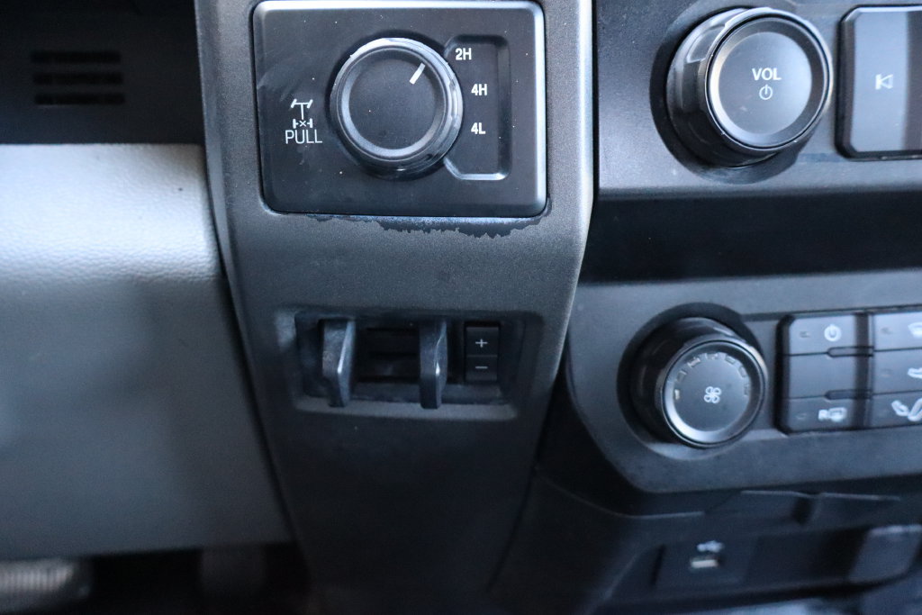 Used 2022 Ford F350 XL w/ STX Appearance Package AWD/4WD image 28