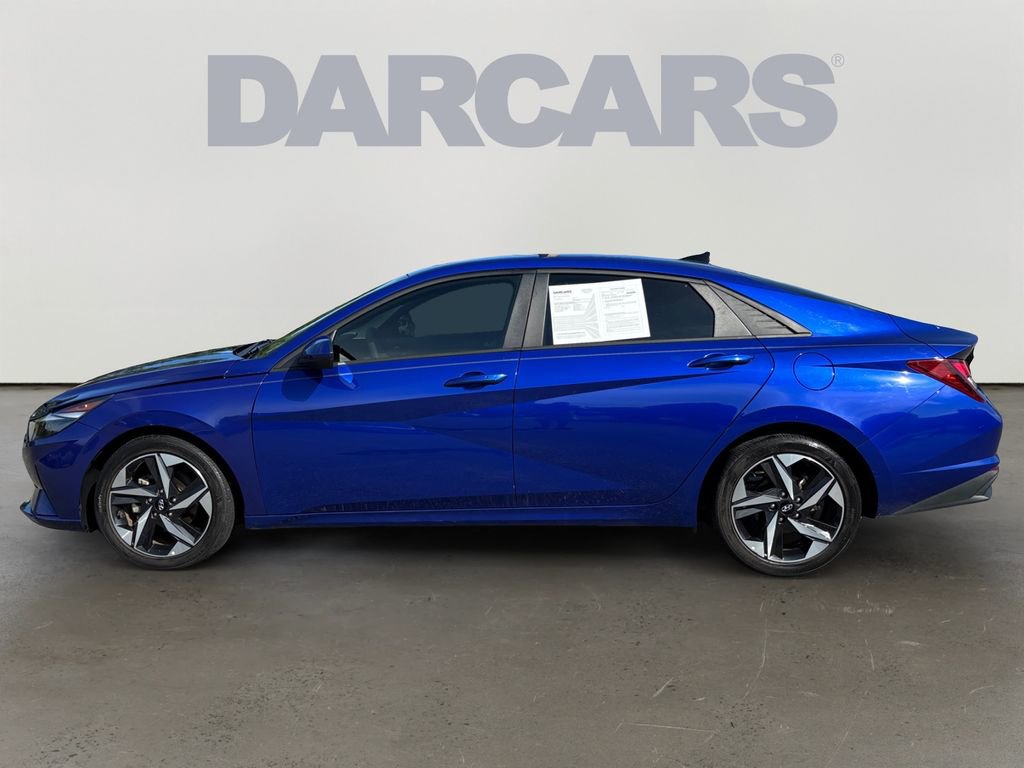 Used 2023 Hyundai Elantra SEL w/ Convenience Package FWD image 4