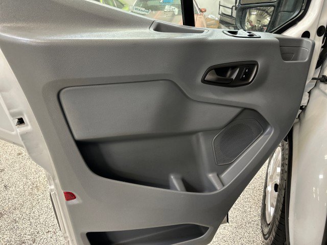 Used 2017 Ford Transit 350 XLT image 19