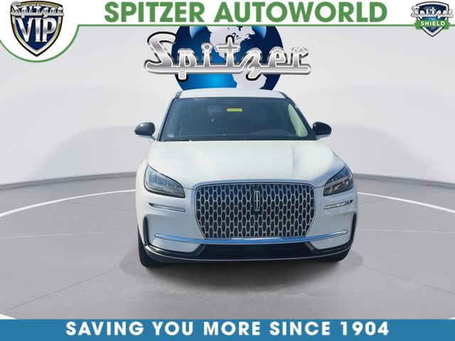 Used 2025 Lincoln Corsair Premiere image 3